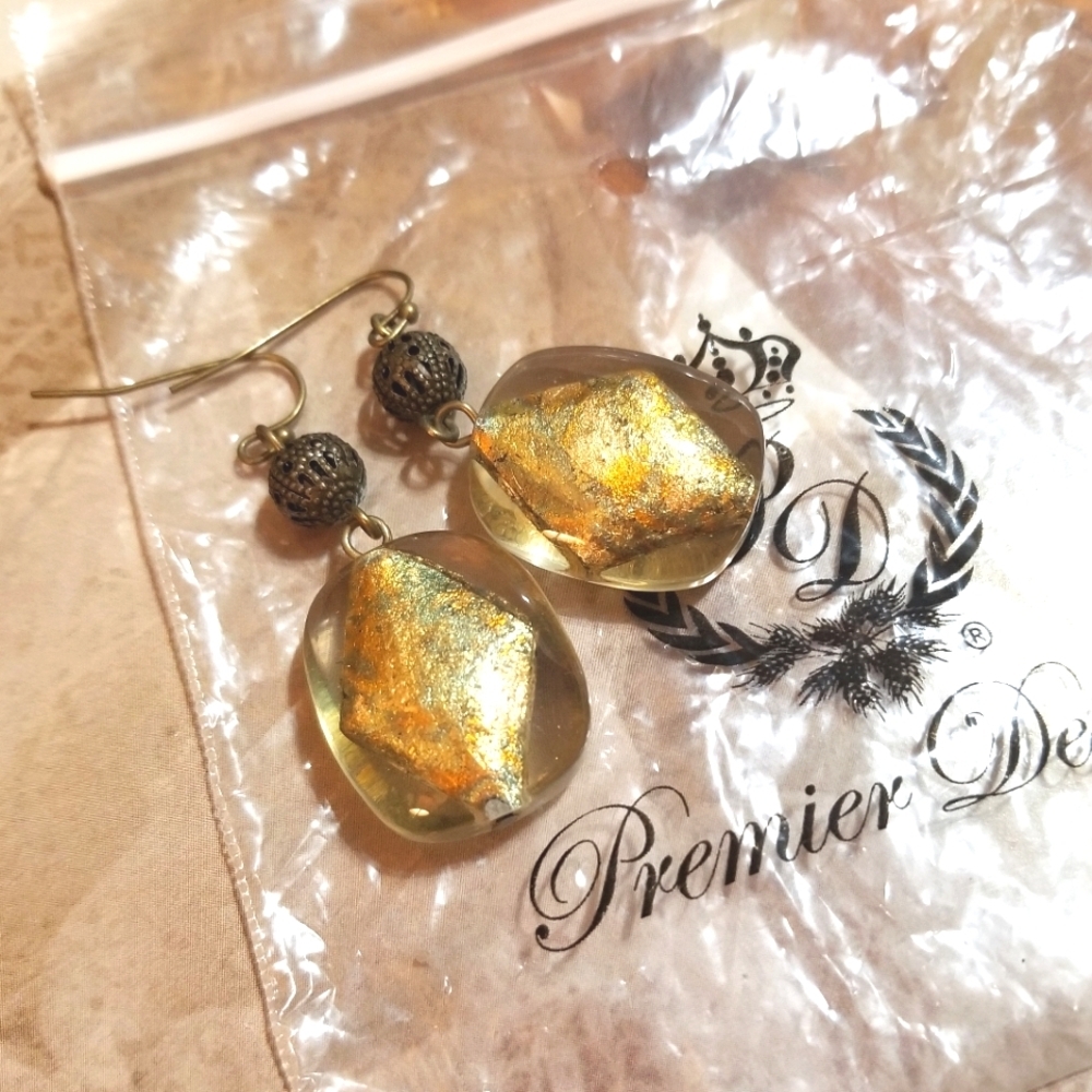 NEW Premier Designs Filigree Golden Drop Earrings - Picture 7 of 7